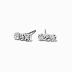 Clous d'oreilles triple strass couleur argentée