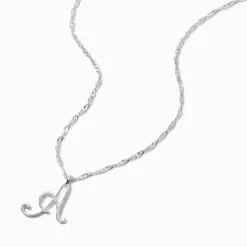 Collier à pendentif à initiale de grande taille couleur argentée - A