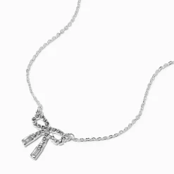 Collier à pendentif couleur argentée nœud et strass