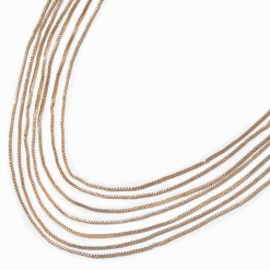 Collier à sept chaînes couleur dorée