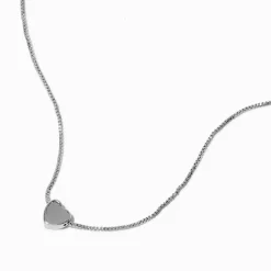 Collier avec mini pendentif cœur à glissière couleur argentée