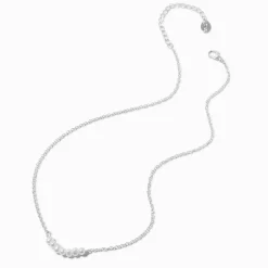 Collier avec pendentif en perle d’eau douce couleur argentée