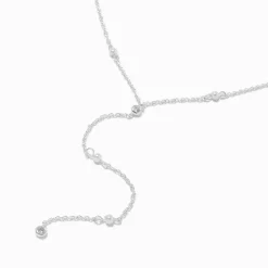 Collier en Y confetti délicats en zircon cubique couleur argentée