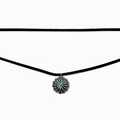 Collier multi-rangs à cordon noir avec pièces en turquoise d'imitation