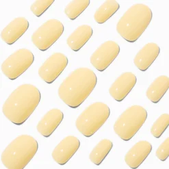 Faux ongles vegan squoval jaune beurre brillants - Lot de 24