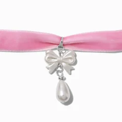 Ras-de-cou à pendentif nœud perle d'imitation en imitation velours rose